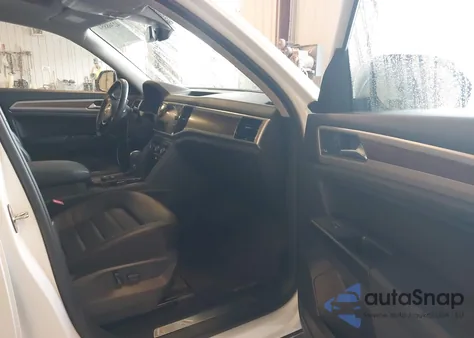 2018 Volkswagen Atlas 3.6L V6 Sel Premium from USA, damaged, VIN 1V2NR2CA3JC594822